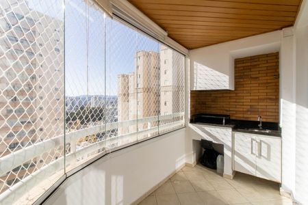 Varanda Gourmet de apartamento à venda com 3 quartos, 94m² em Jardim Zaira, Guarulhos