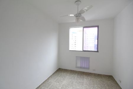 Quarto 1 de apartamento à venda com 2 quartos, 50m² em Barra Olímpica, Rio de Janeiro