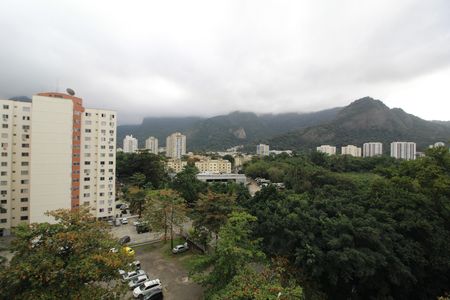 Quarto 2 - Vista de apartamento à venda com 2 quartos, 50m² em Barra Olímpica, Rio de Janeiro
