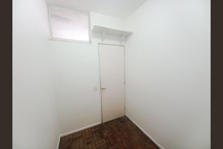 Apartamento à venda com 176m², 3 quartos e 1 vaga Apartamento à venda com 176m², 3 quartos e 1 vagaQuarto de Serviço