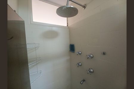 Apartamento à venda com 176m², 3 quartos e 1 vaga Apartamento à venda com 176m², 3 quartos e 1 vagaBanheiro 2