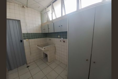 Apartamento à venda com 176m², 3 quartos e 1 vaga Apartamento à venda com 176m², 3 quartos e 1 vagaÁrea de Serviço