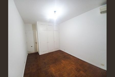 Apartamento à venda com 176m², 3 quartos e 1 vaga Apartamento à venda com 176m², 3 quartos e 1 vagaQuarto 2 - Armários
