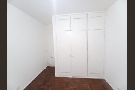 Apartamento à venda com 176m², 3 quartos e 1 vaga Apartamento à venda com 176m², 3 quartos e 1 vagaQuarto 2 - Armários