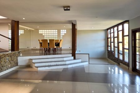 Casa de condomínio para alugar com 470m², 5 quartos e 2 vagas Casa de condomínio para alugar com 470m², 5 quartos e 2 vagasSala