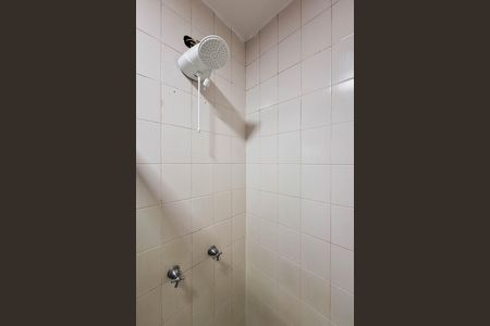 Casa de condomínio para alugar com 470m², 5 quartos e 2 vagas Casa de condomínio para alugar com 470m², 5 quartos e 2 vagasBanheiro da Suíte 1