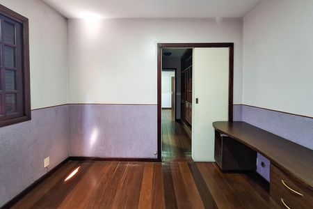 Casa de condomínio para alugar com 470m², 5 quartos e 2 vagas Casa de condomínio para alugar com 470m², 5 quartos e 2 vagasSuíte 1