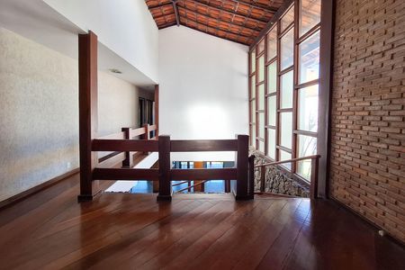 Casa de condomínio para alugar com 470m², 5 quartos e 2 vagas Casa de condomínio para alugar com 470m², 5 quartos e 2 vagasMezanino