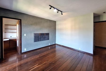 Casa de condomínio para alugar com 470m², 5 quartos e 2 vagas Casa de condomínio para alugar com 470m², 5 quartos e 2 vagasSuíte 2