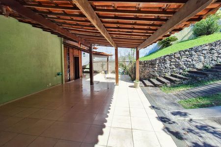 Casa de condomínio para alugar com 470m², 5 quartos e 2 vagas Casa de condomínio para alugar com 470m², 5 quartos e 2 vagasQuintal