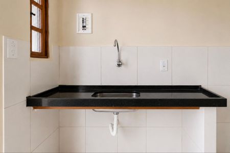 Cozinha de casa para alugar com 2 quartos, 60m² em Alcantara, São Gonçalo