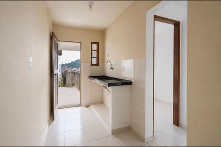 Cozinha de casa para alugar com 2 quartos, 60m² em Alcantara, São Gonçalo