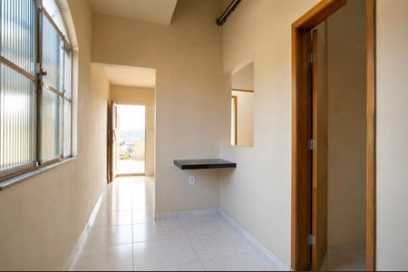 Corredor de casa para alugar com 2 quartos, 60m² em Alcantara, São Gonçalo
