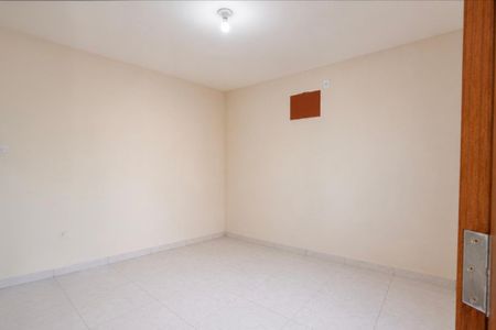 Quarto de casa para alugar com 2 quartos, 60m² em Alcantara, São Gonçalo