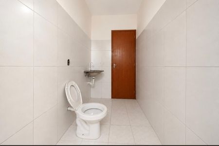 Banheiro de casa para alugar com 2 quartos, 60m² em Alcantara, São Gonçalo