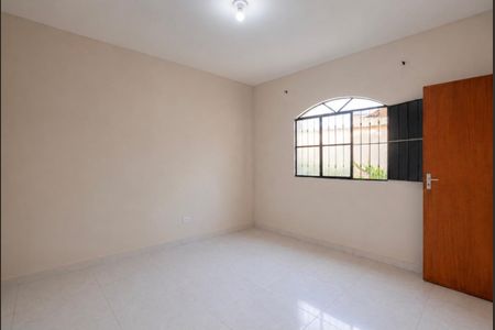 Casa para alugar com 2 quartos, 60m² em Alcantara, São Gonçalo