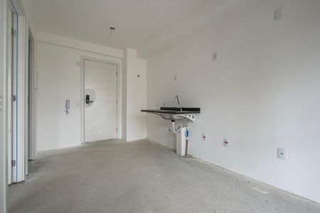 Sala/Cozinha de kitnet/studio à venda com 1 quarto, 28m² em Pinheiros, São Paulo