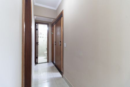 Corredor de apartamento à venda com 3 quartos, 65m² em Jardim Botucatu, São Paulo
