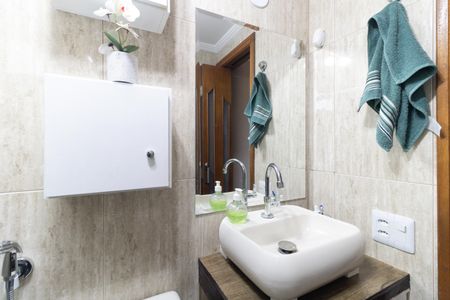 Banheiro de apartamento à venda com 3 quartos, 65m² em Jardim Botucatu, São Paulo