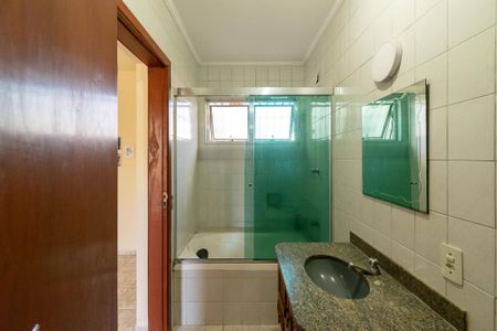 Banheiro da Suíte  de casa à venda com 3 quartos, 162m² em Jardim Oriental, São Paulo