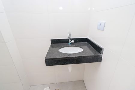 Apartamento para alugar com 40m², 2 quartos e sem vaga Apartamento para alugar com 40m², 2 quartos e sem vagaBanheiro