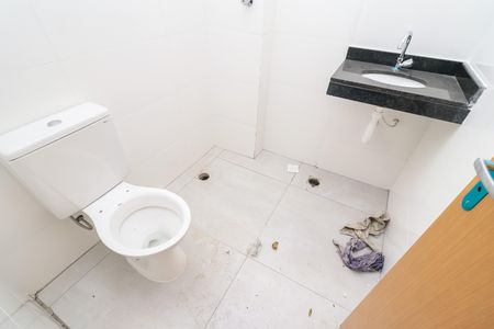 Banheiro de apartamento para alugar com 2 quartos, 40m² em Parada Xv de Novembro, São Paulo