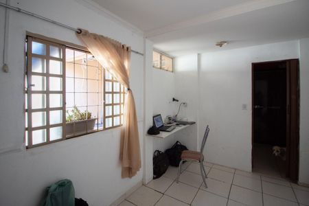 Casa 1 - Quarto 1 de casa à venda com 7 quartos, 250m² em Alípio de Melo, Belo Horizonte