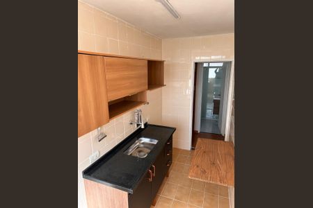 Cozinha de apartamento para alugar com 1 quarto, 46m² em Água Branca, São Paulo