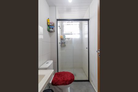 Banheiro de apartamento à venda com 2 quartos, 44m² em Colônia (zona Leste), São Paulo