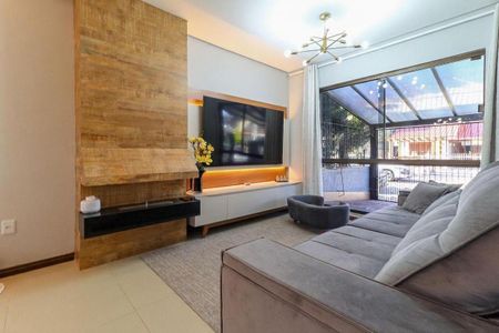 Casa à venda com 133m², 3 quartos e 2 vagas Casa à venda com 133m², 3 quartos e 2 vagasSala
