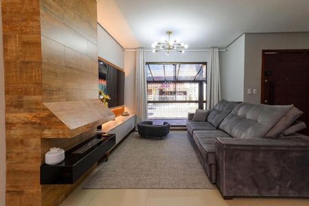 Casa à venda com 133m², 3 quartos e 2 vagas Casa à venda com 133m², 3 quartos e 2 vagasSala