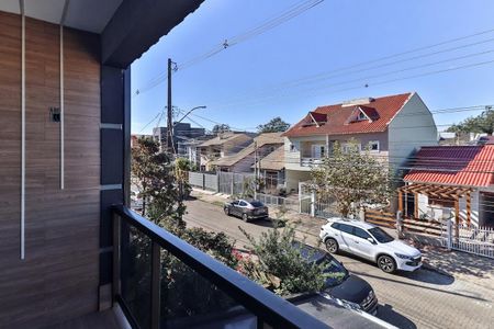 Casa à venda com 133m², 3 quartos e 2 vagas Casa à venda com 133m², 3 quartos e 2 vagasVaranda