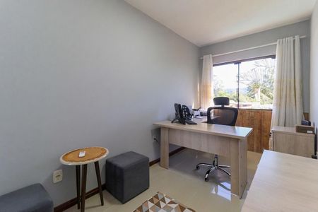 Casa à venda com 133m², 3 quartos e 2 vagas Casa à venda com 133m², 3 quartos e 2 vagasQuarto