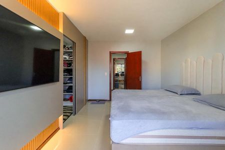 Casa à venda com 133m², 3 quartos e 2 vagas Casa à venda com 133m², 3 quartos e 2 vagasQuarto