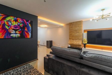 Sala de casa à venda com 3 quartos, 133m² em Hípica, Porto Alegre