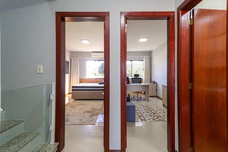 Casa à venda com 133m², 3 quartos e 2 vagas Casa à venda com 133m², 3 quartos e 2 vagasCorredor