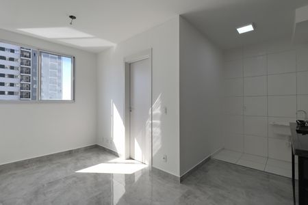 Sala de apartamento para alugar com 2 quartos, 34m² em Parque Cecap, Guarulhos