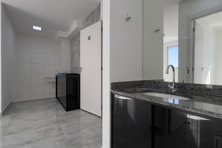 Banheiro de apartamento para alugar com 2 quartos, 34m² em Parque Cecap, Guarulhos