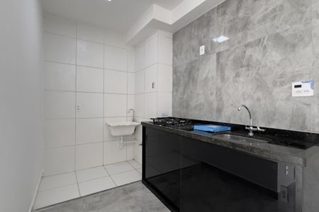 Apartamento para alugar com 34m², 2 quartos e sem vaga Apartamento para alugar com 34m², 2 quartos e sem vagaCozinha e Área de Serviço