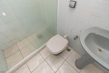 Banheiro social de casa à venda com 1 quarto, 60m² em Irajá, Rio de Janeiro