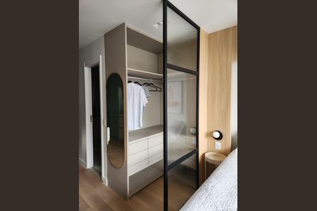 Sala/Quarto de kitnet/studio para alugar com 1 quarto, 28m² em Indianópolis, São Paulo