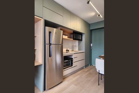 Cozinha de kitnet/studio para alugar com 1 quarto, 28m² em Indianópolis, São Paulo