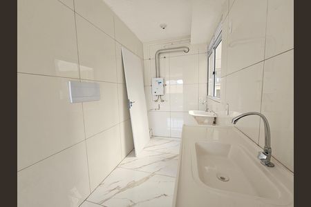 Cozinha de apartamento para alugar com 2 quartos, 38m² em Taquara, Rio de Janeiro