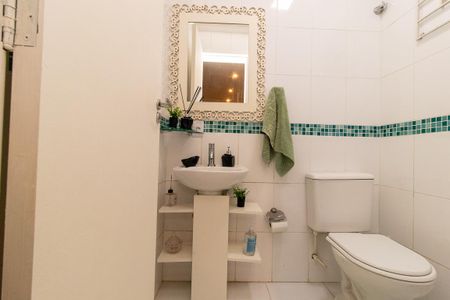 Lavabo de casa à venda com 3 quartos, 185m² em Novo Mundo, Curitiba