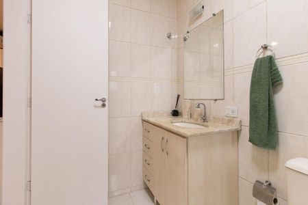 Casa à venda com 185m², 3 quartos e 2 vagasBanheiro da Suíte