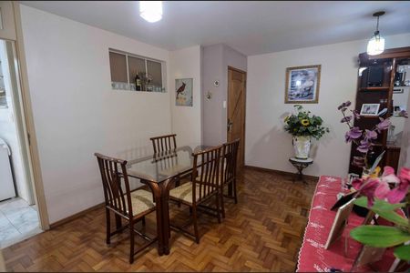 Apartamento para alugar com 75m², 2 quartos e sem vaga Apartamento para alugar com 75m², 2 quartos e sem vagaSala