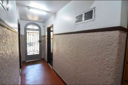 Apartamento para alugar com 75m², 2 quartos e sem vaga Apartamento para alugar com 75m², 2 quartos e sem vagaHall