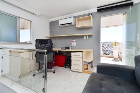 Apartamento para alugar com 163m², 3 quartos e 2 vagasEscritório