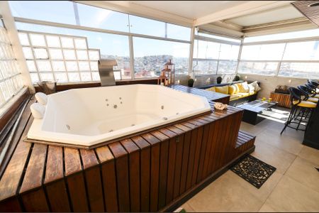 Apartamento para alugar com 163m², 3 quartos e 2 vagasEspaço Gourmet