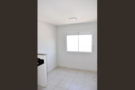 Apartamento à venda com 32m², 2 quartos e sem vaga Apartamento à venda com 32m², 2 quartos e sem vagaDetalhe - Sala